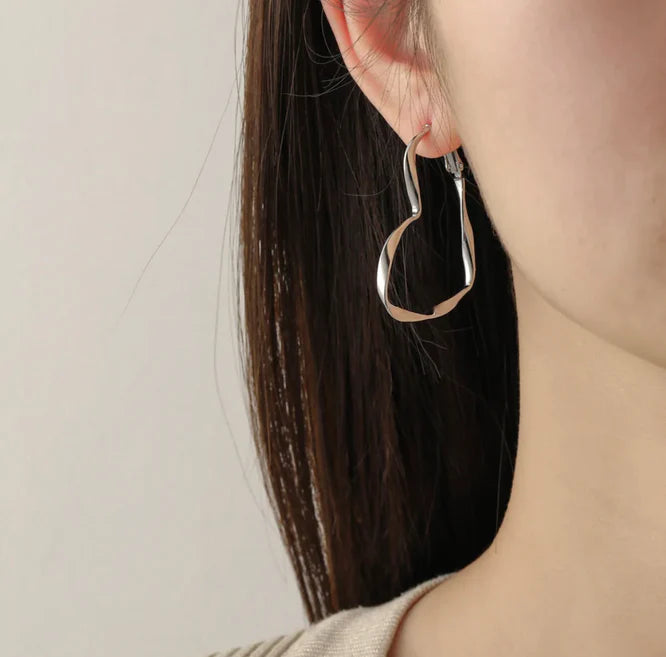 Sweetheart Twirl Hoop Earrings