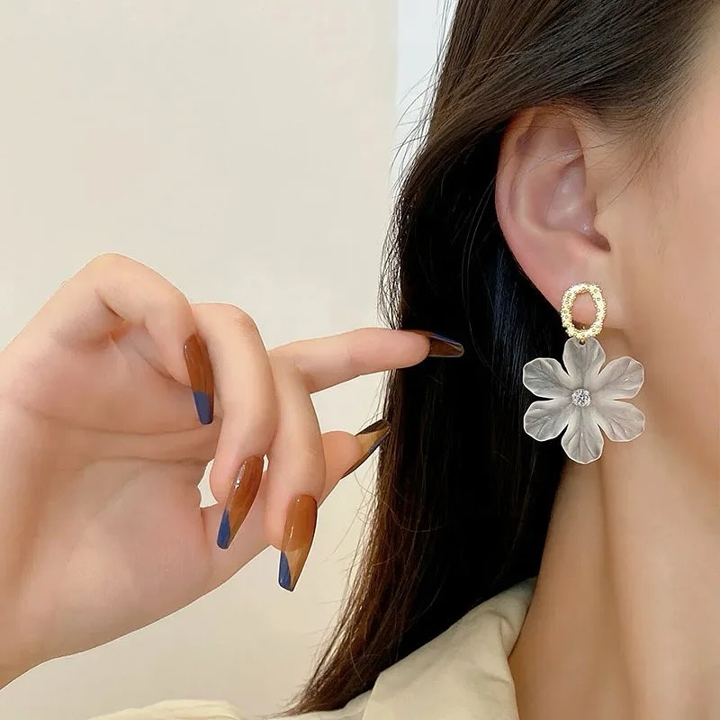 Eira Dewblossoms Earrings