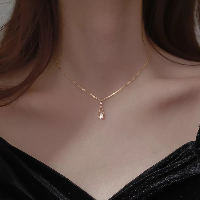 Tear-Drop White Stone Neckpiece