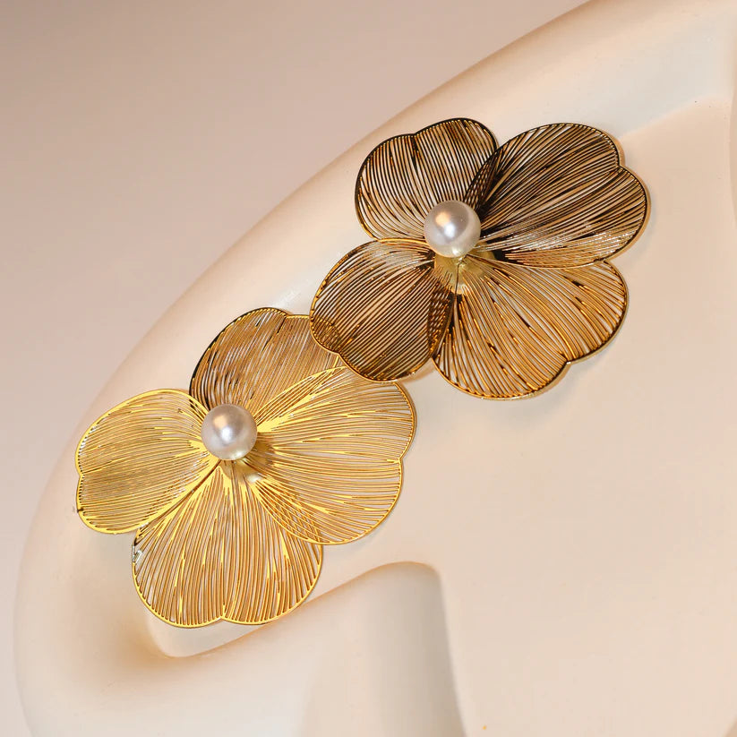Elysian Pearl Stud Earrings