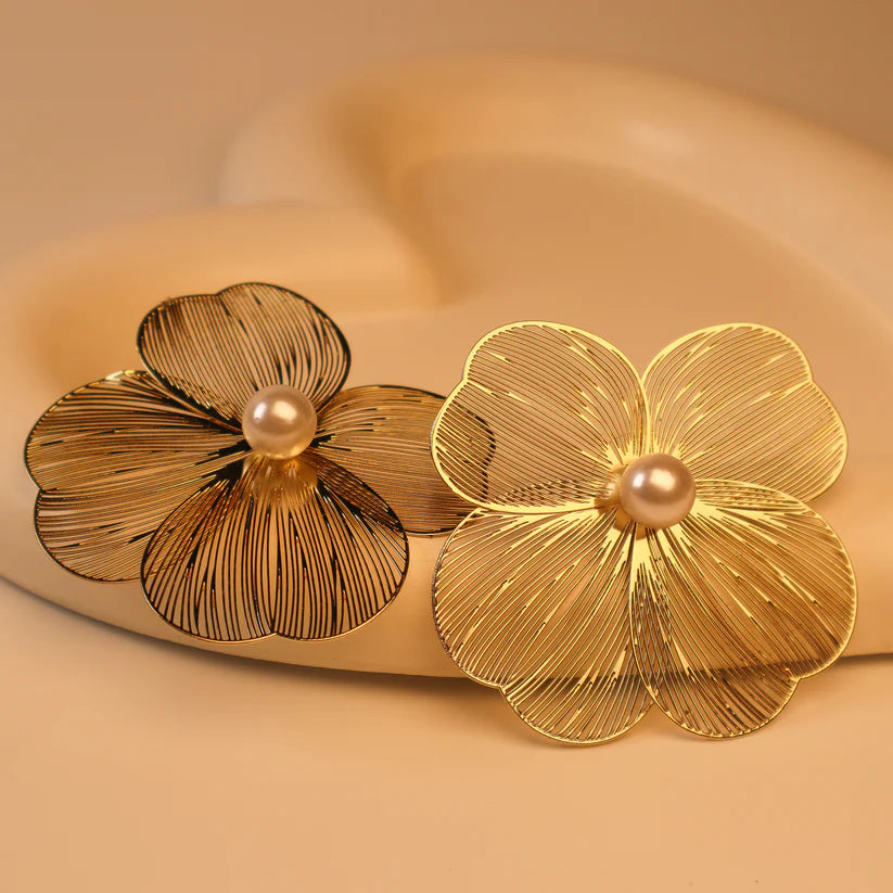 Elysian Pearl Stud Earrings