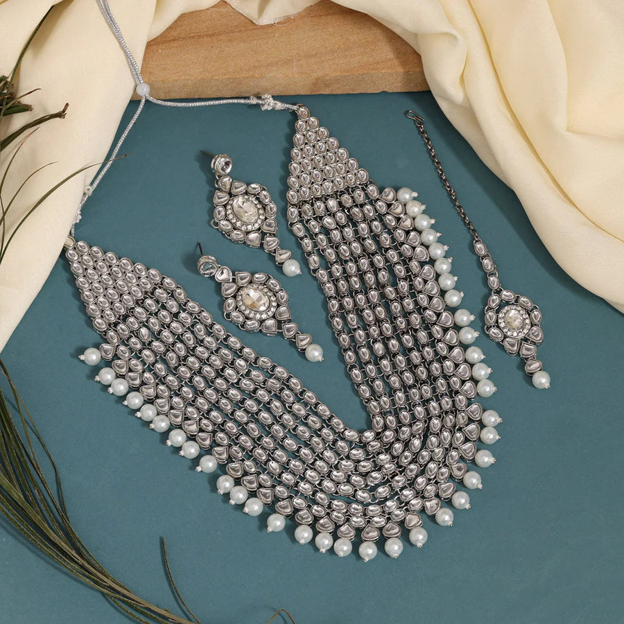 Noor Jahan Kundan Necklace Set