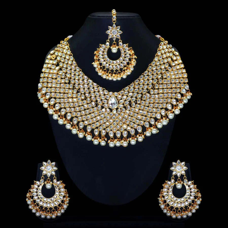 Nirvana Statement Kundan Necklace Set