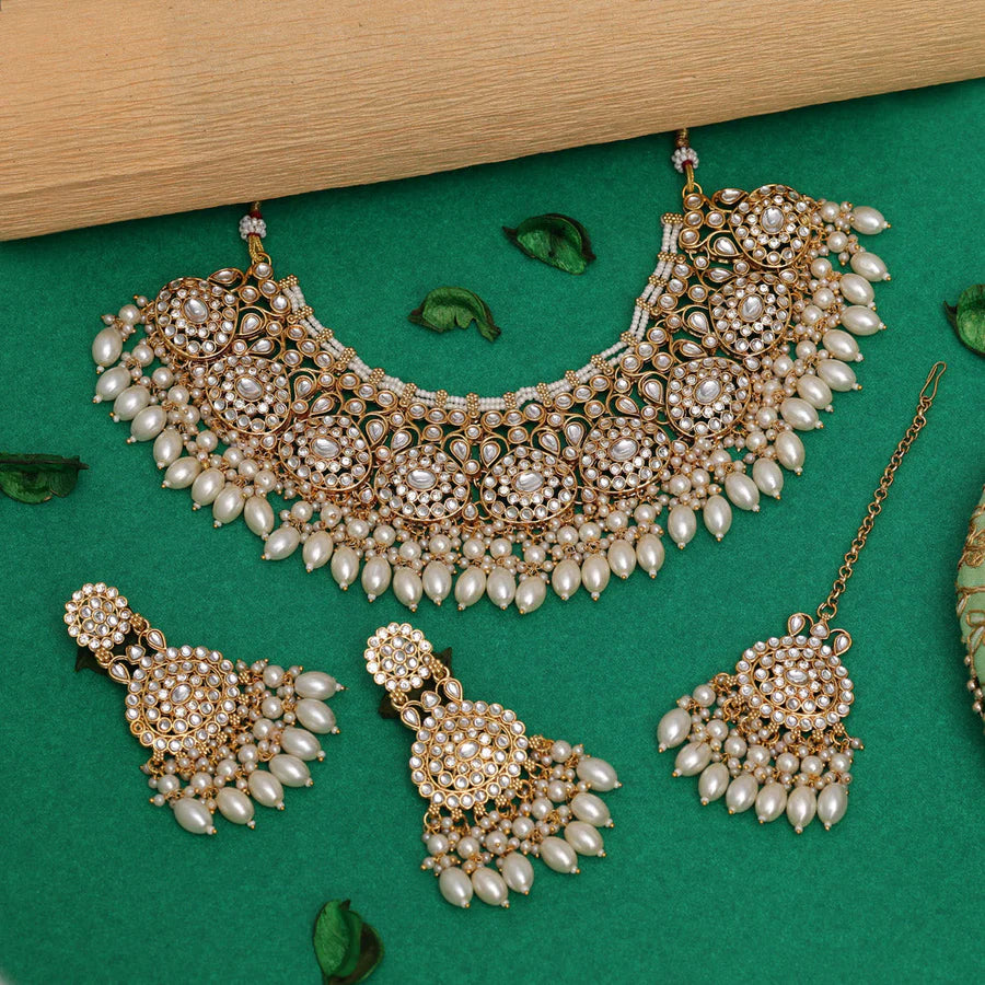 Zahra Kundan Necklace Set