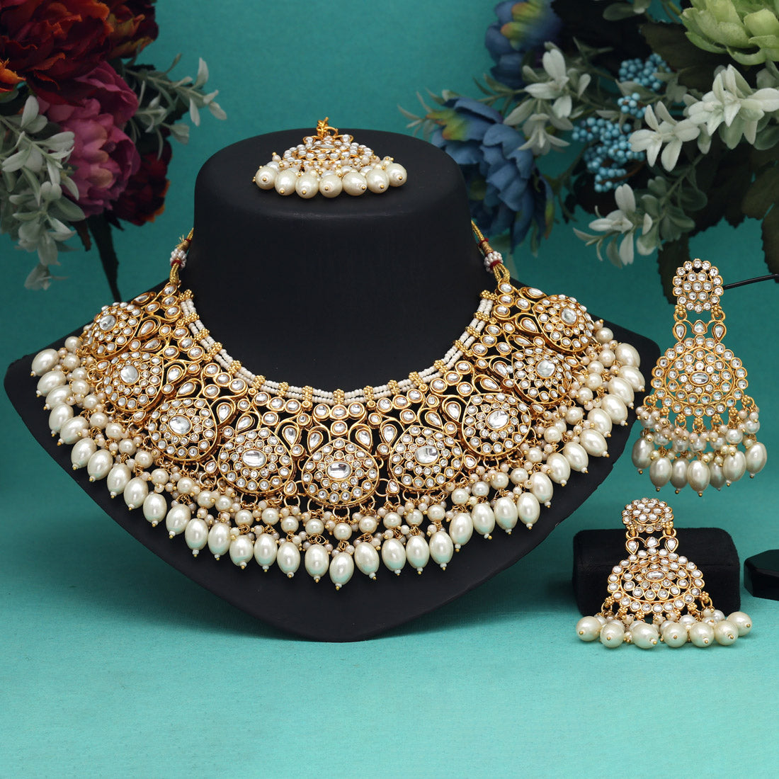 Zahra Kundan Necklace Set