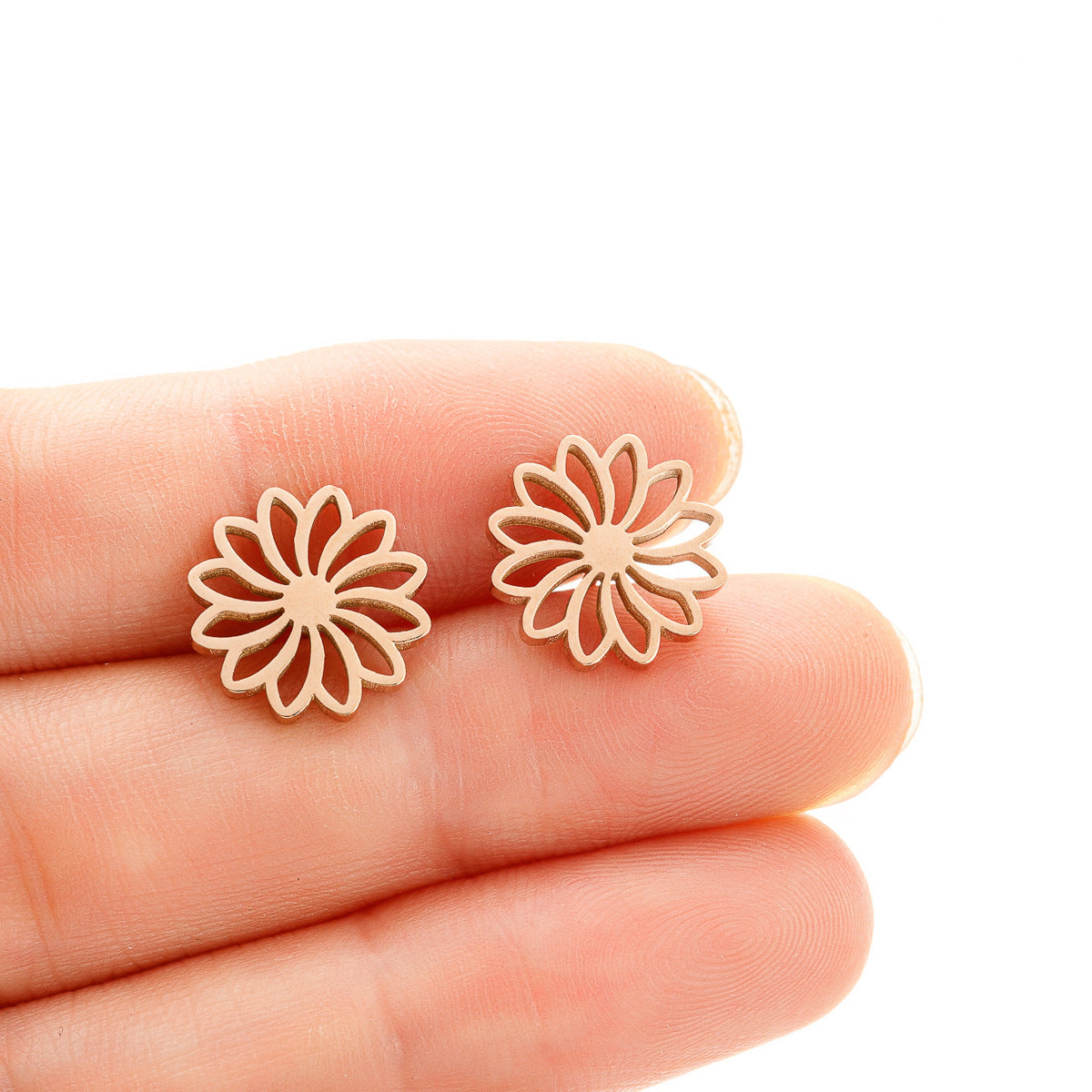 Sunflower Luster Stud Earrings