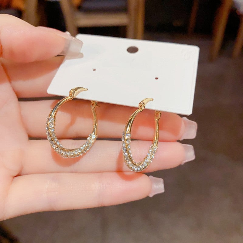 Serein Twirl Hoop Earrings