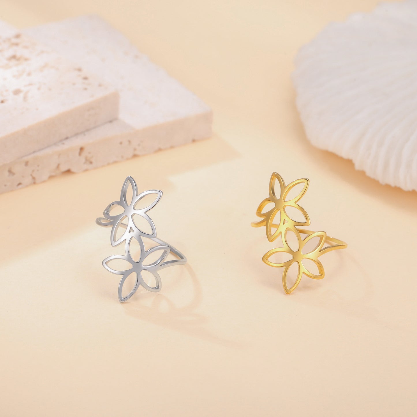 Twin Daisy Blooms Ring