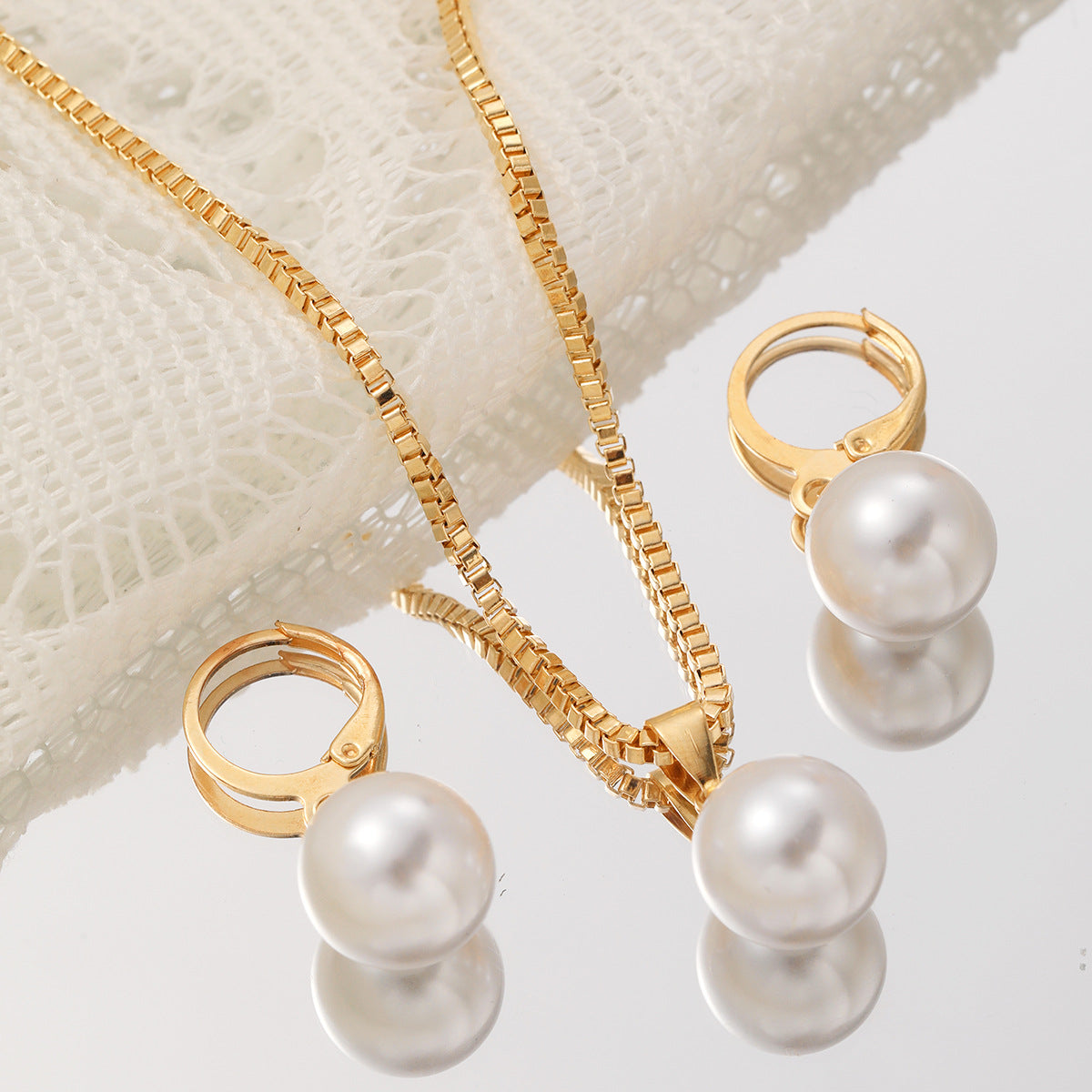 Margot Pearl Necklace Set