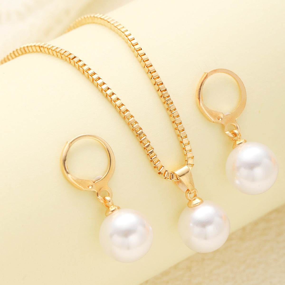 Margot Pearl Necklace Set