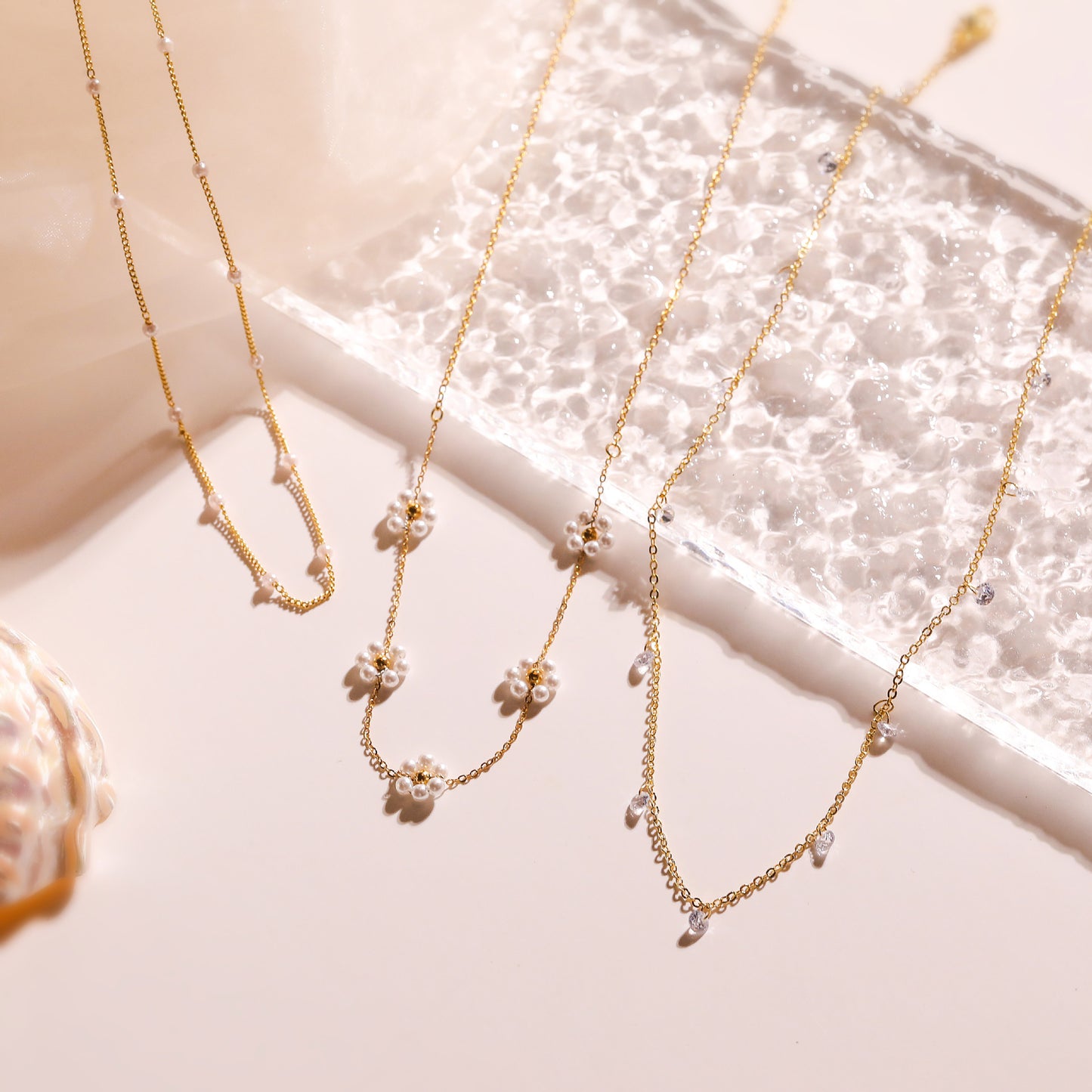 House of Trio Inlaid Diamond Pearl Pendants