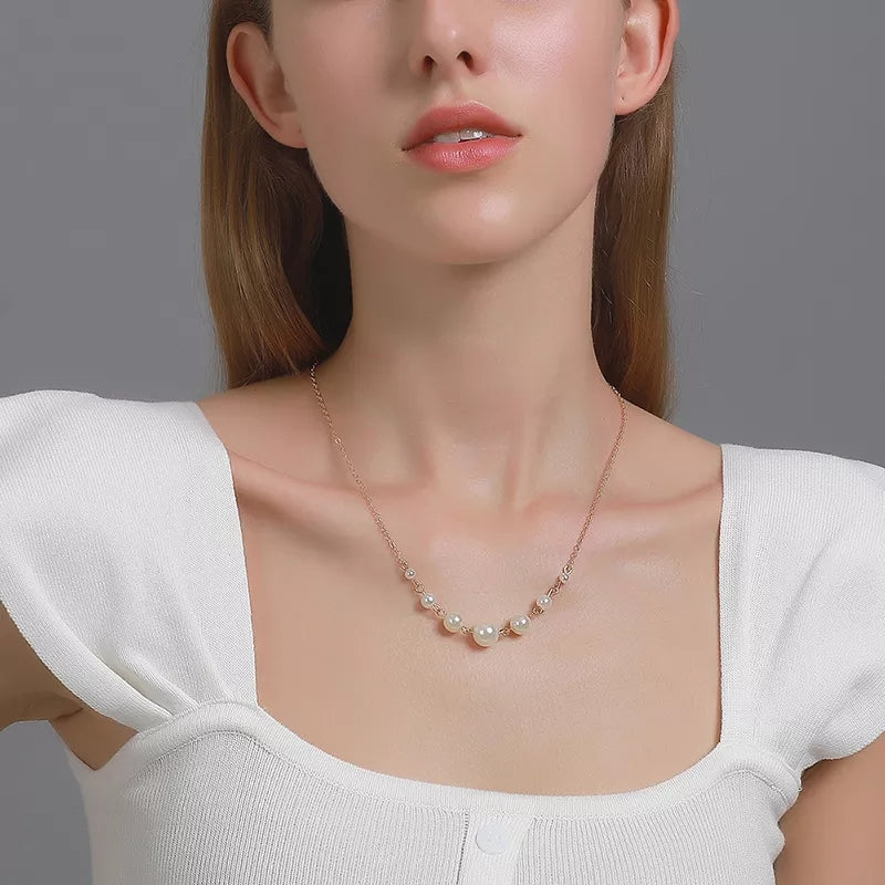 Pearl Neckpiece