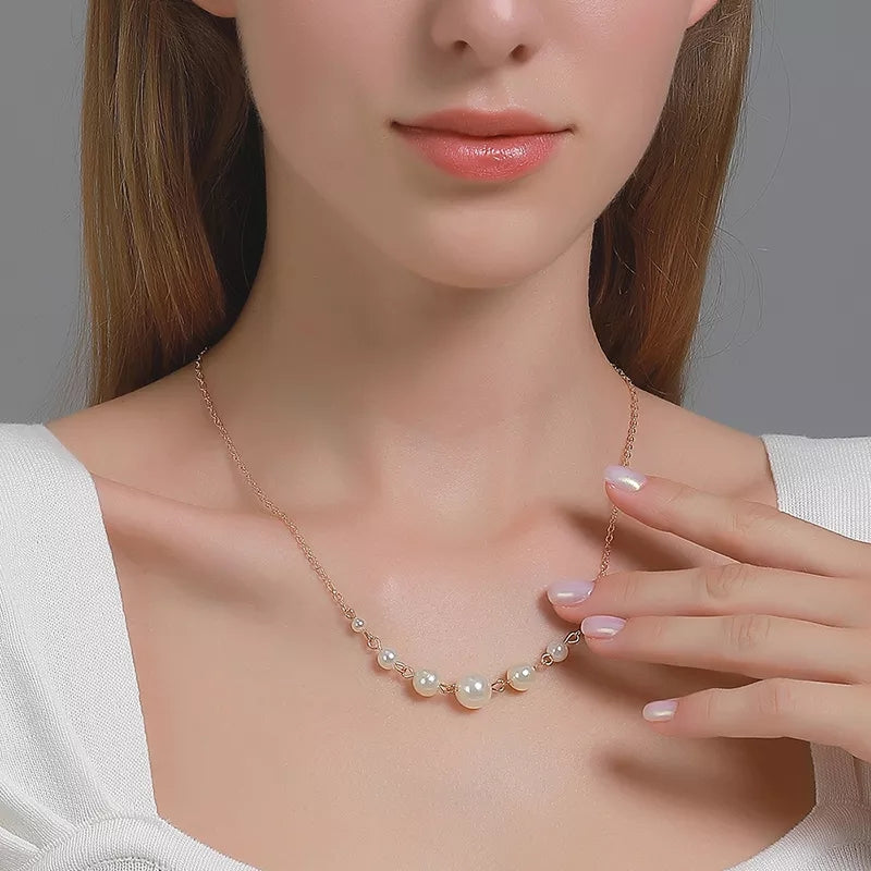Pearl Neckpiece