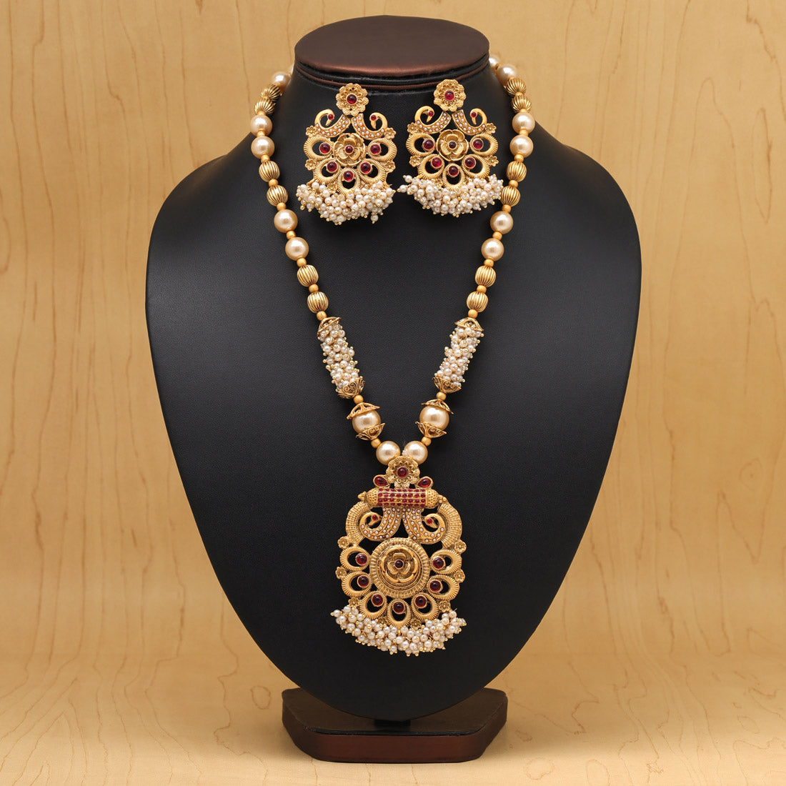 Manika Temple Rajwadi Necklace Set
