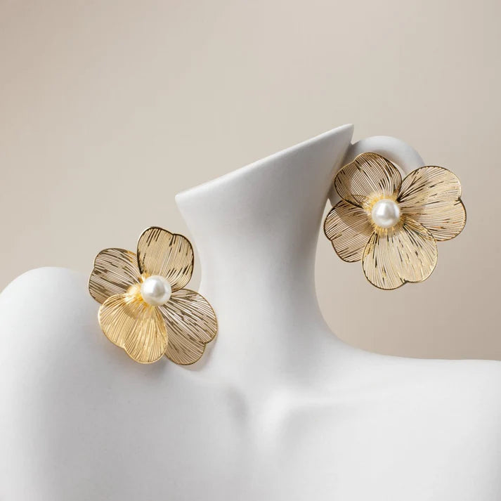 Elysian Pearl Stud Earrings