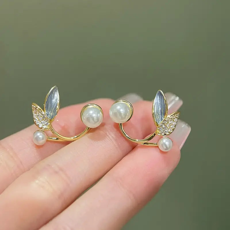 Pearl Vine Twilight Earrings
