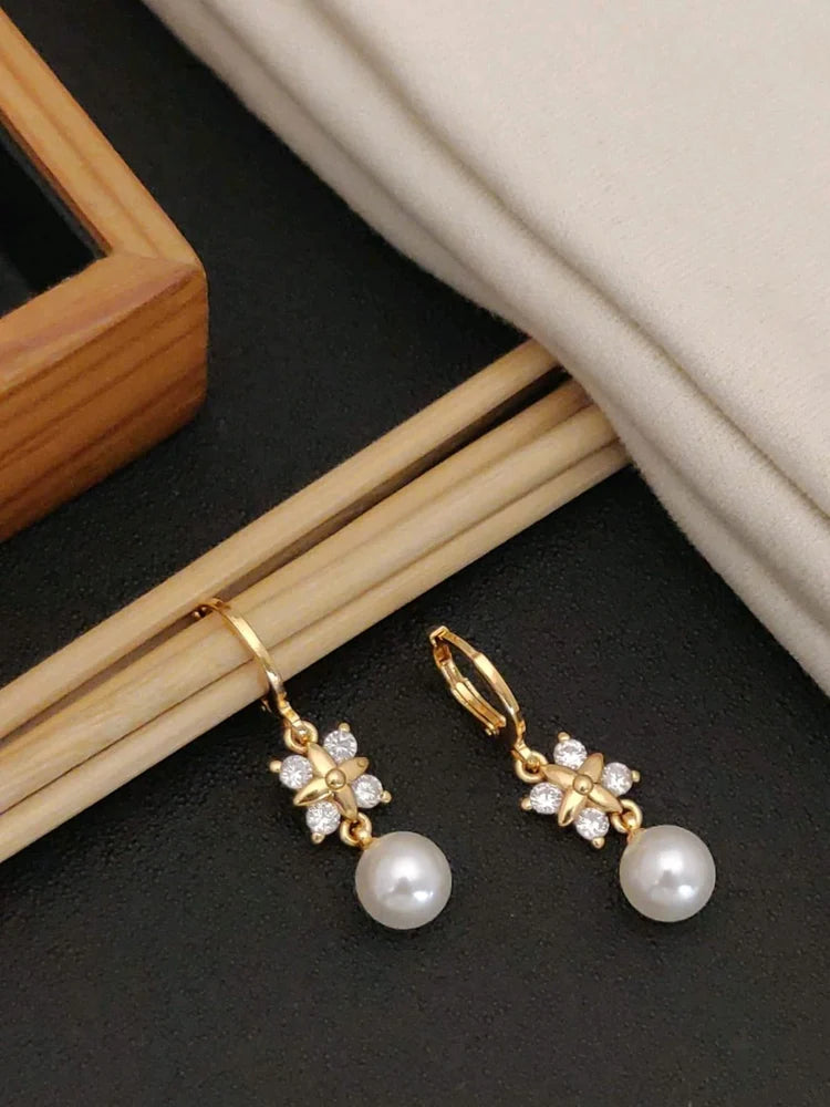 Bow Pearl Earrings