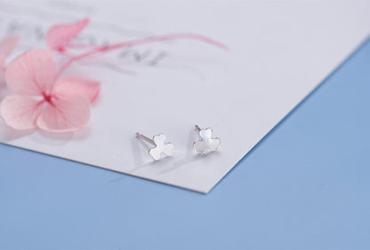 Clover Kisses Stud Earrings ( S925 Sterling Silver )