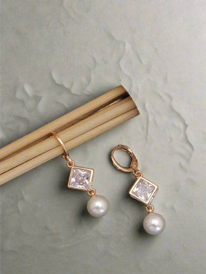 Dangle Pearl Earrings