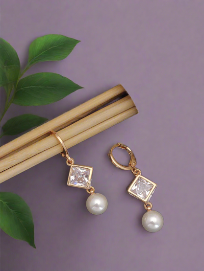 Dangle Pearl Earrings