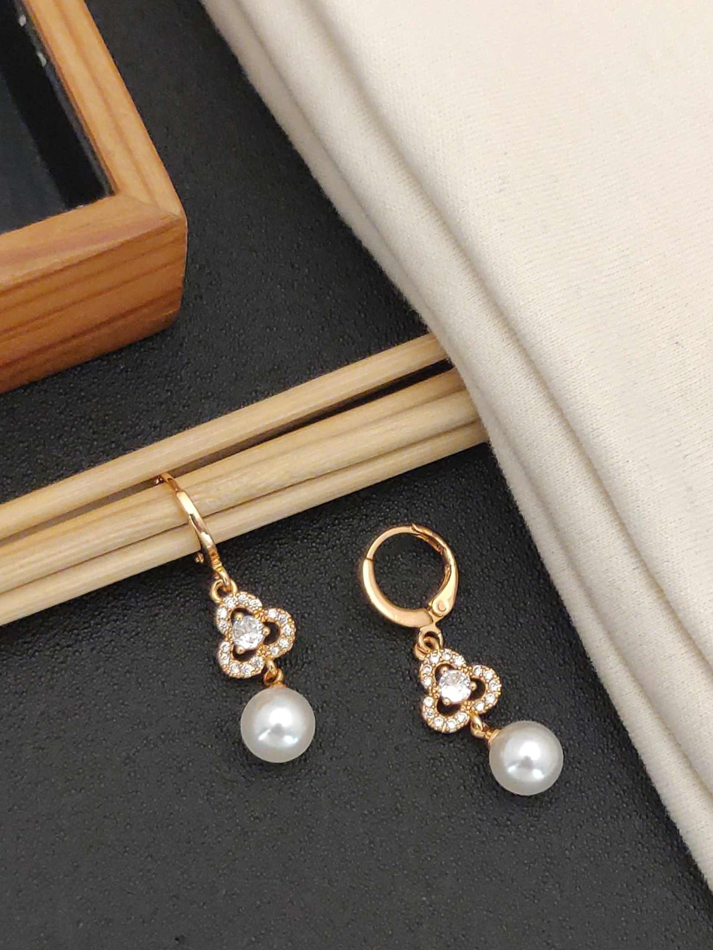Treo Pearl Anti Tarnish Earrings