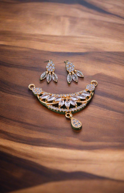 Evergreen Locket Necklace Set