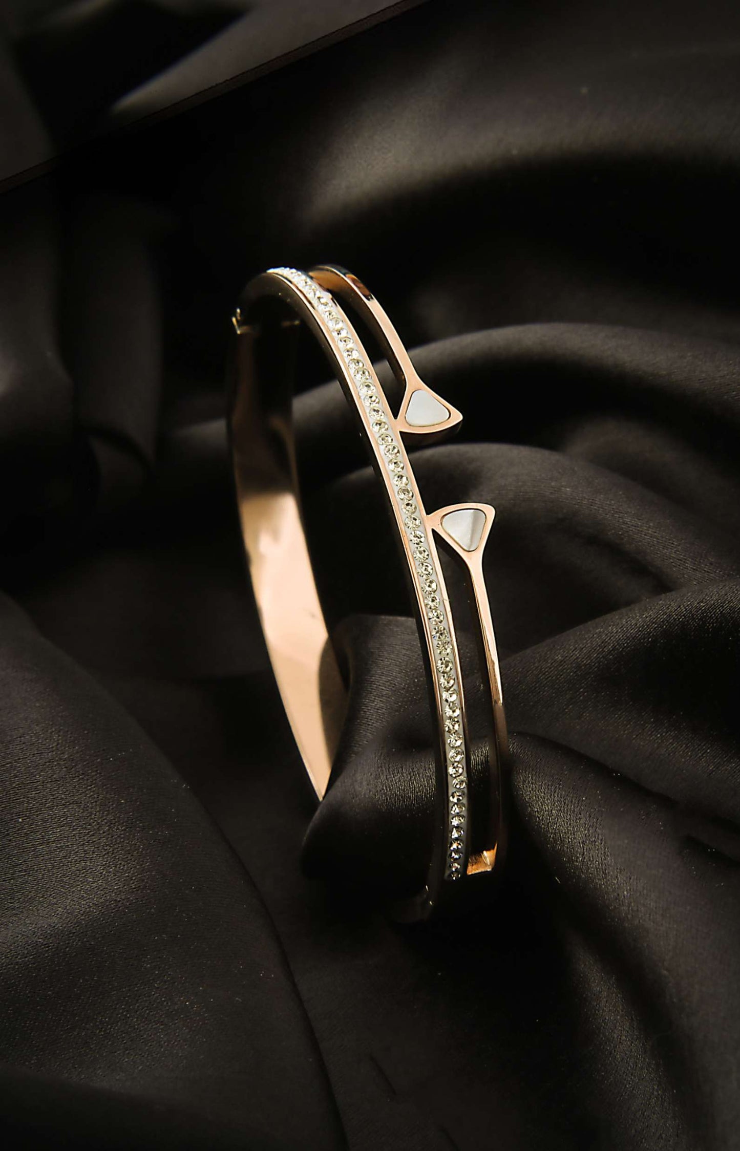 Bella 18K Anti-Tarnish Bangle Kada Bracelet