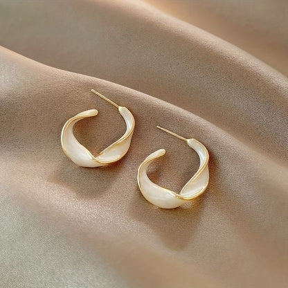 Pixie Twist Hoop Earrings