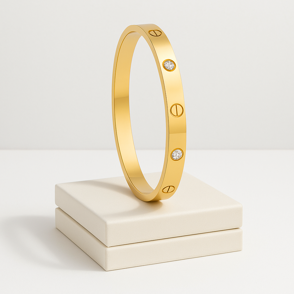 Luxury Anti Tarnish Screw Bracelet with Diamond Detailing