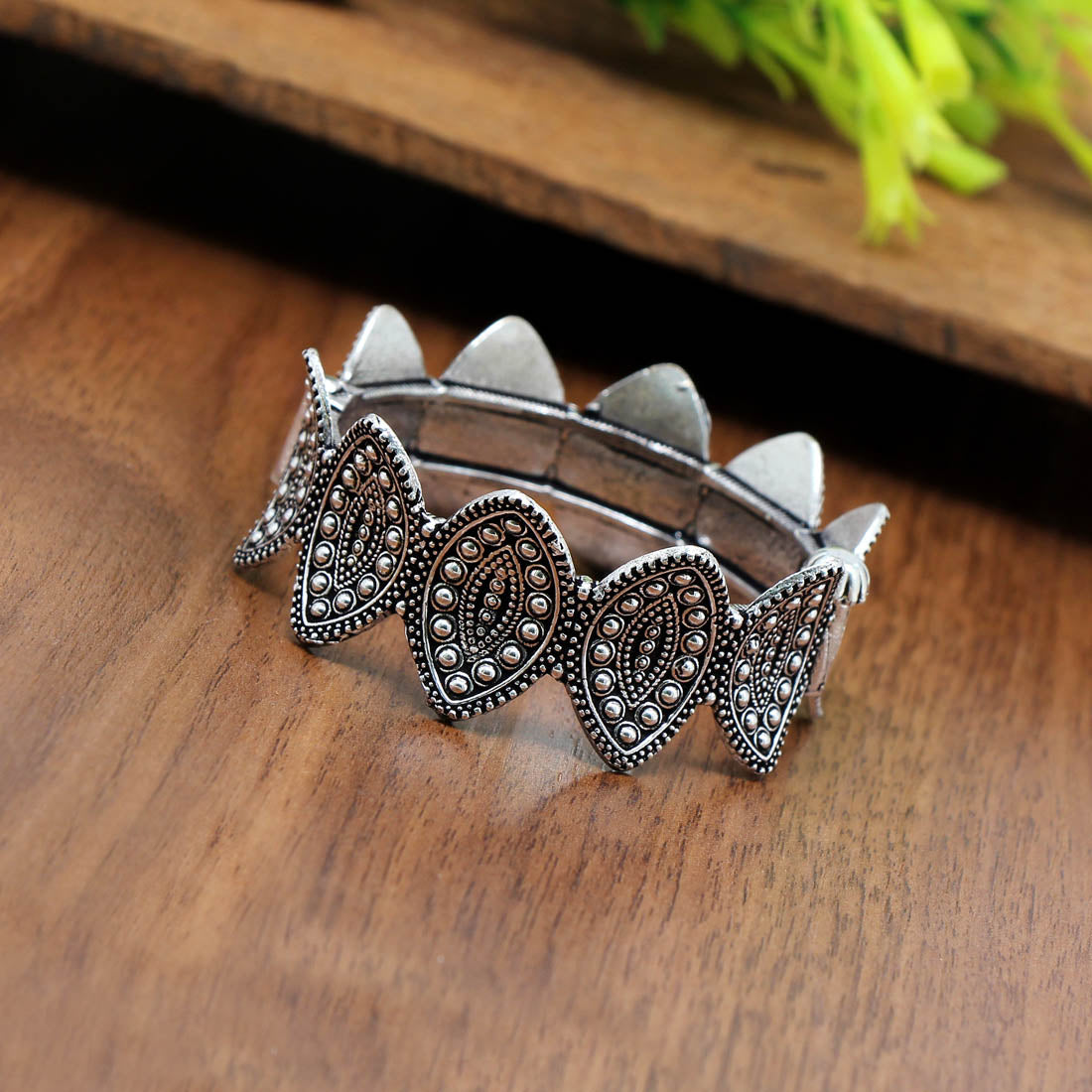 Oxidised Sava Bangle