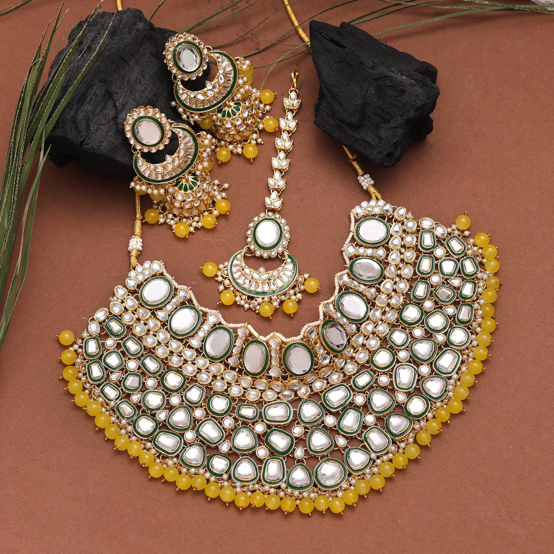 Sairaya Statement Kundan Necklace Set