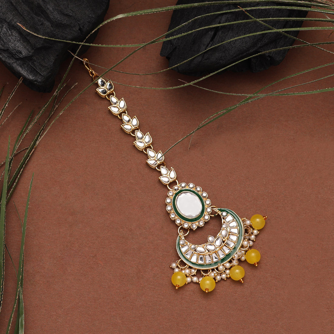Sairaya Statement Kundan Necklace Set