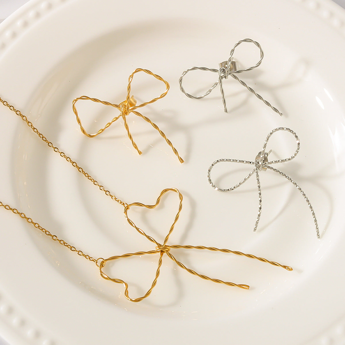 Bowie Necklace Set
