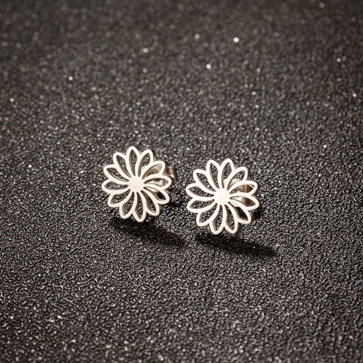 Sunflower Luster Stud Earrings