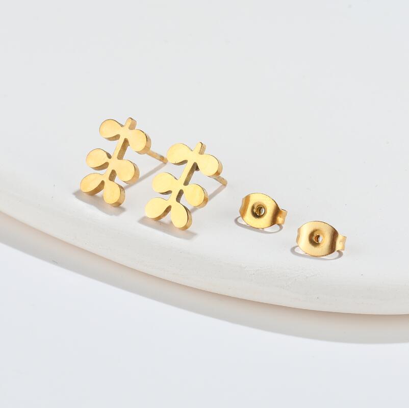 Everleaf Stud Earrings