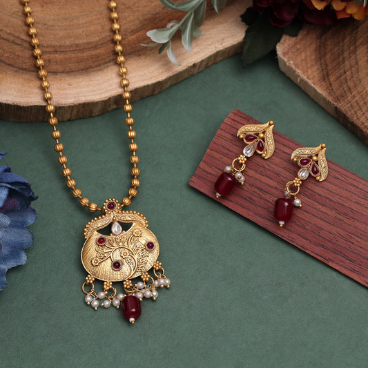 Rukmini Kalyani Pendant Set