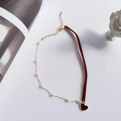 Pearl Heart Choker Neckpiece