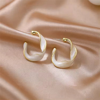 Pixie Twist Hoop Earrings